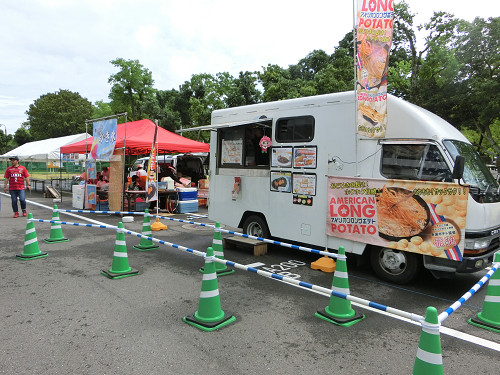 スタジアム外売店