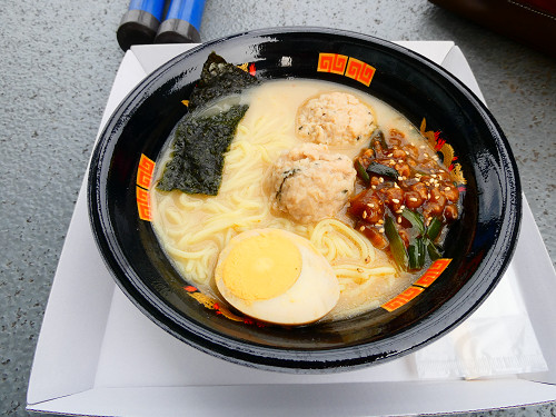 鶏白湯ラーメン